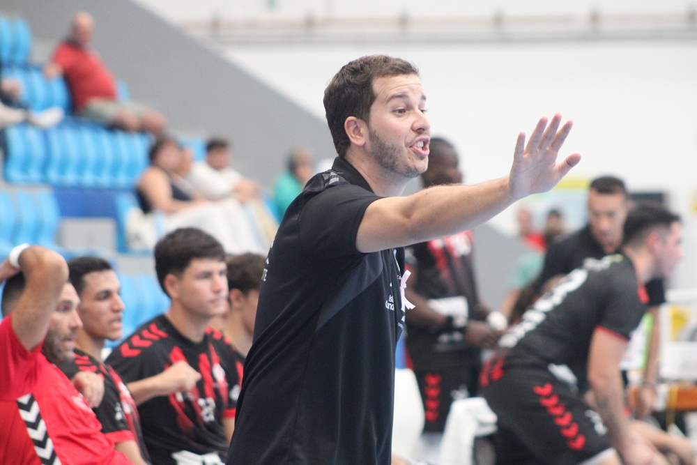 David Betancort deja el banquillo del Balonmano Lanzarote