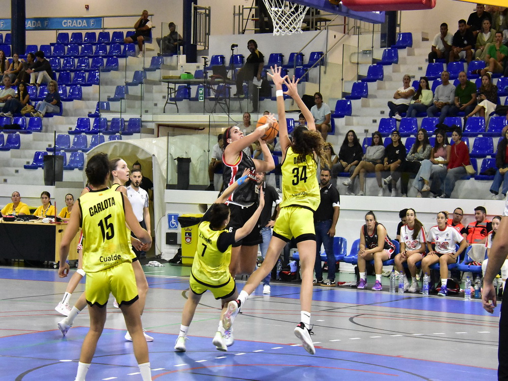 El Magec Tías se desgasta en Alcorcón