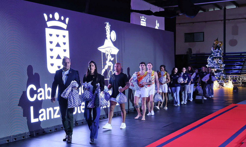 &Eacute;xito del Festival de Navidad de Gimnasia en Lanzarote