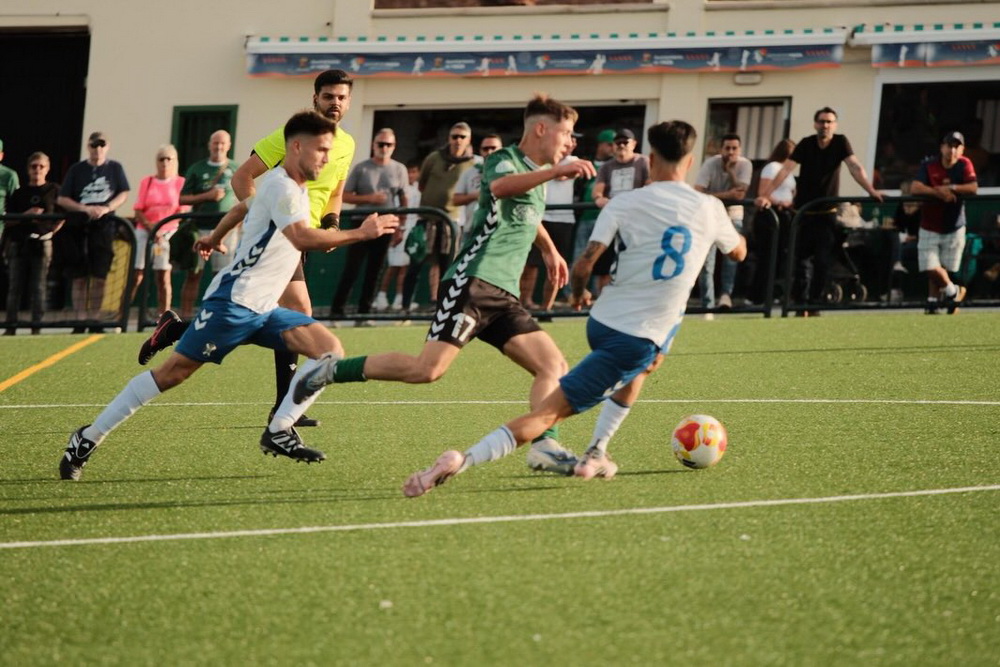 Duro castigo al US Yaiza en el descuento