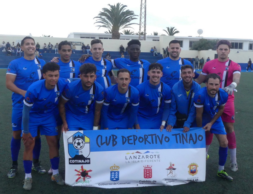 El Sporting T&iacute;as sonr&iacute;e y el Tinajo se queda cerca